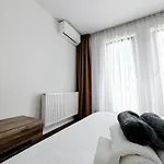 Lakeside By Iulius Mall-private Parking Apartament