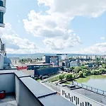 Lakeside By Iulius Mall-private Parking Apartament Cluj-Napoca