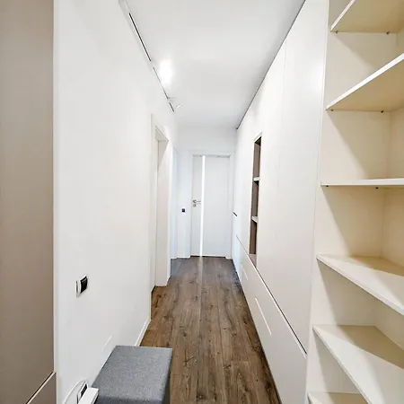 Lakeside By Iulius Mall-private Parking Apartament *